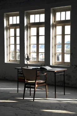 House of Finn Juhl 46 Armstol, Elegance valnød, valnød stel af Finn Juhl><noscript><img width=