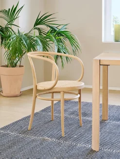 Thonet 209 Armstol, sort fra><noscript><img width=
