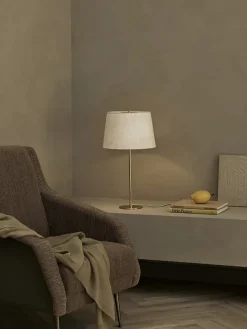 GUBI 9205 Bordlampe fra><noscript><img width=