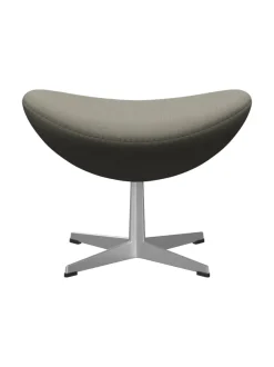 Fritz Hansen 3127 Fodskammel til Ægget af Arne Jacobsen stofgr. 1><noscript><img width=
