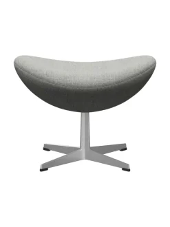 Fritz Hansen 3127 Fodskammel til Ægget af Arne Jacobsen stofgr. 1><noscript><img width=
