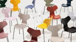 Fritz Hansen 3130 Grand Prix stol lakeret af Arne Jacobsen><noscript><img width=