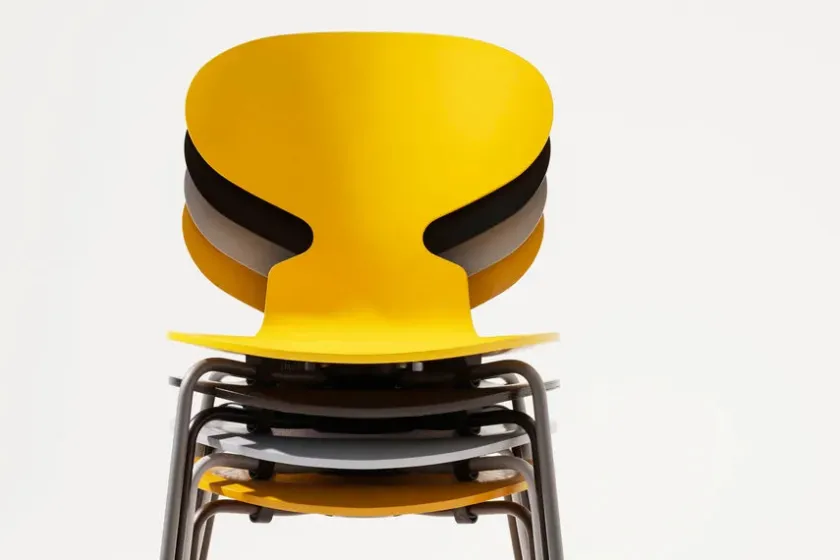 Fritz Hansen 3101 Myren Stol i farvet ask af Arne Jacobsen> Spisebordsstole