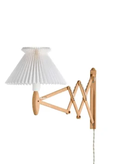 Le Klint 224-6 Sax Væglampe Jubilæumsudgave, light oak fra> Væglamper|Spots