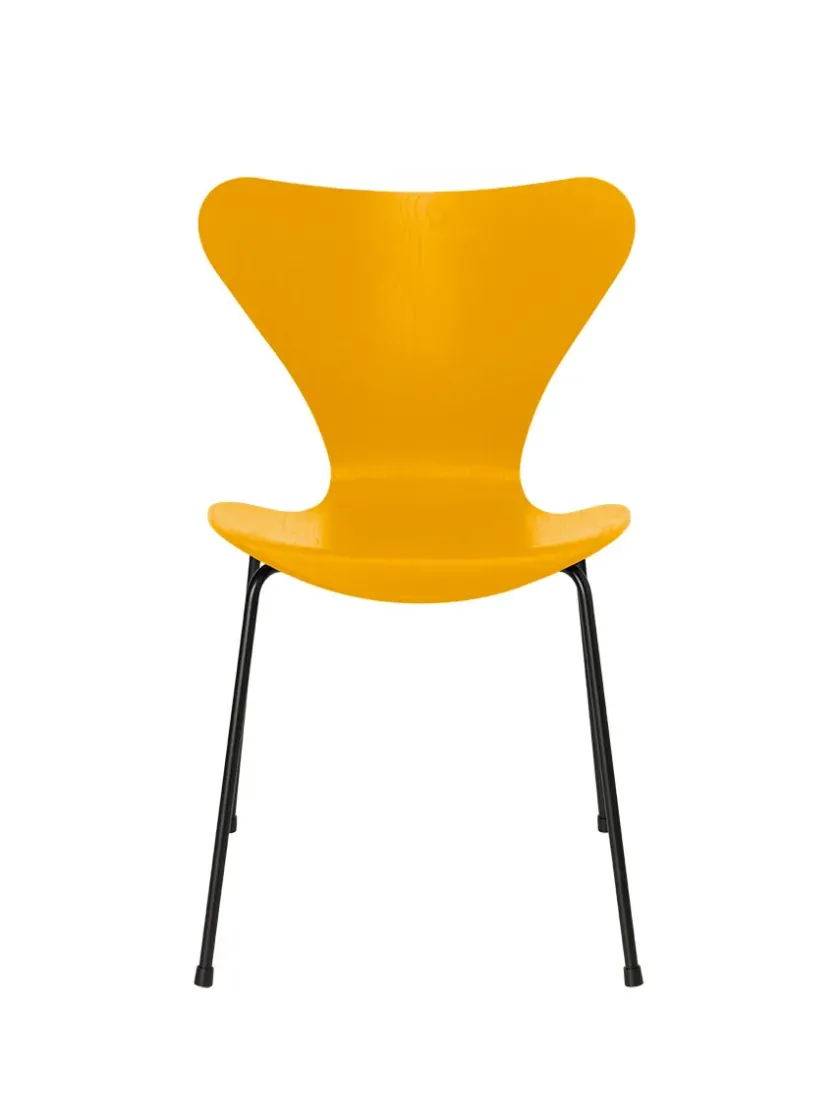 Fritz Hansen 3107 Serie 7 stol i farvet ask af Arne Jacobsen> Spisebordsstole