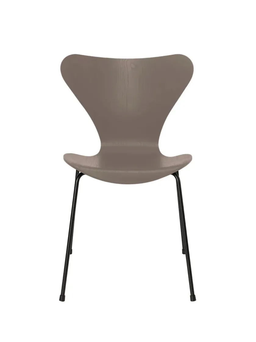 Fritz Hansen 3107 Serie 7 stol i farvet ask af Arne Jacobsen> Spisebordsstole