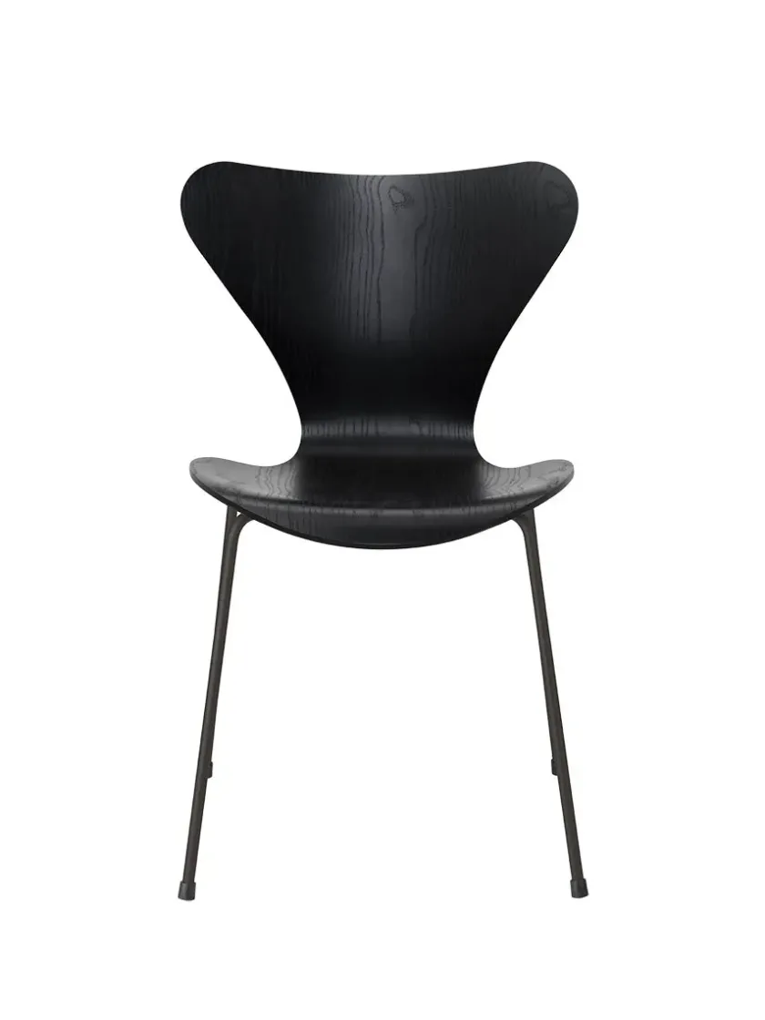 Fritz Hansen 3107 Serie 7 stol i farvet ask af Arne Jacobsen> Spisebordsstole