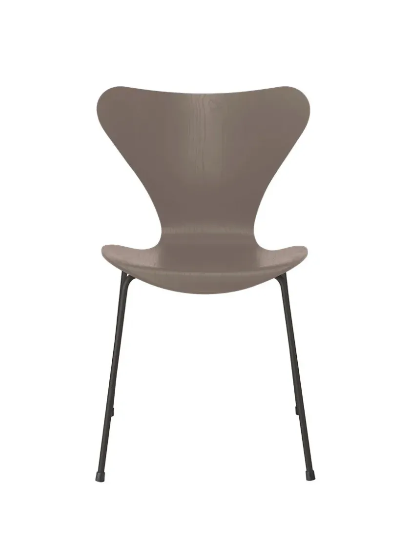 Fritz Hansen 3107 Serie 7 stol i farvet ask af Arne Jacobsen> Spisebordsstole