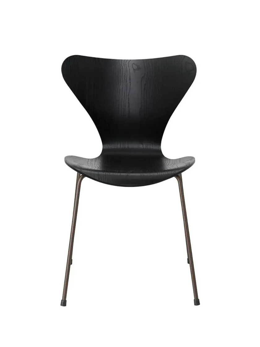 Fritz Hansen 3107 Serie 7 stol i farvet ask af Arne Jacobsen> Spisebordsstole