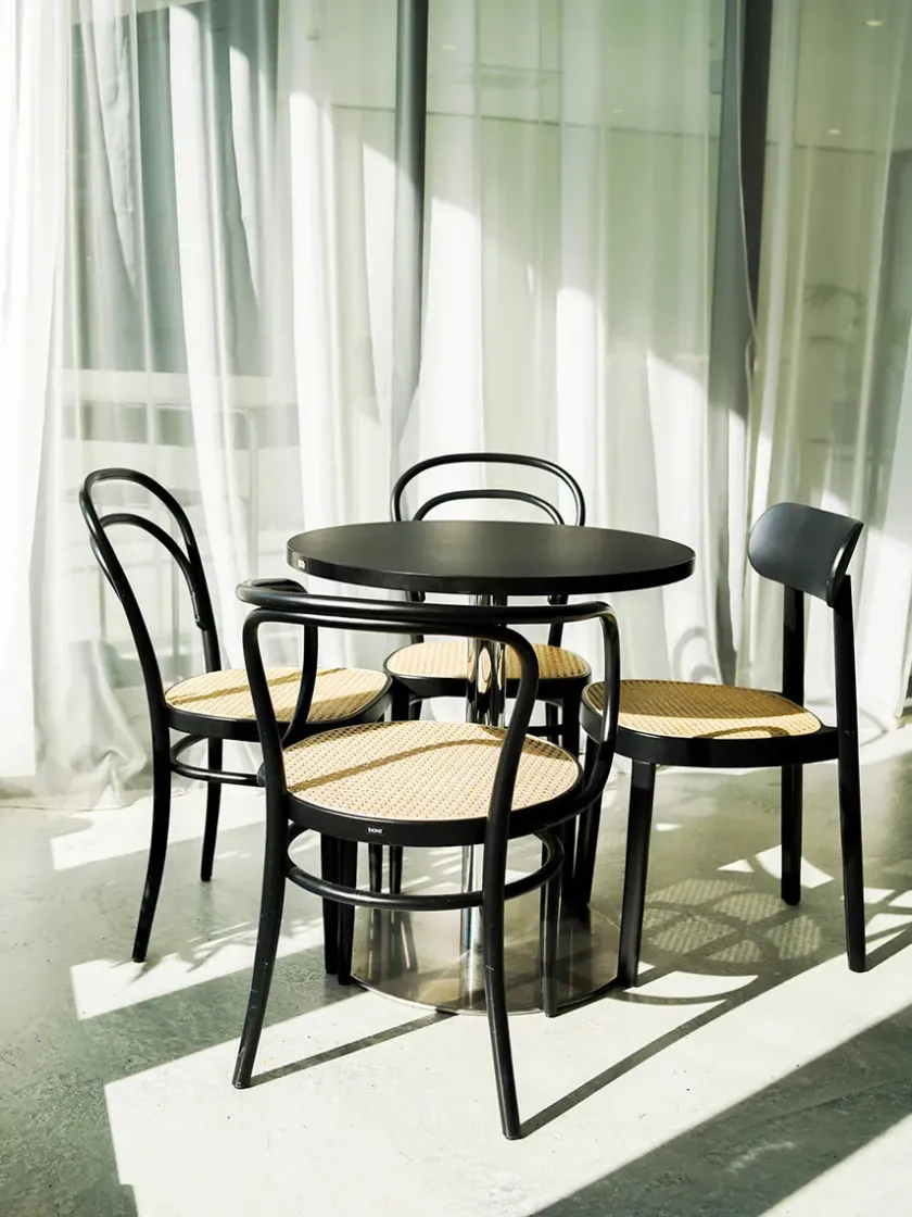 Thonet 214 Spisestol, sort fra> Spisebordsstole