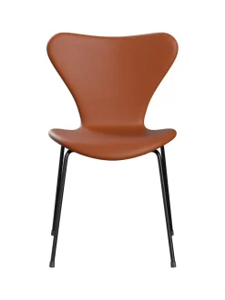 Fritz Hansen 3107 stol, fuldpolstret Essential læder valnød/krom stel af Arne Jacobsen><noscript><img width=