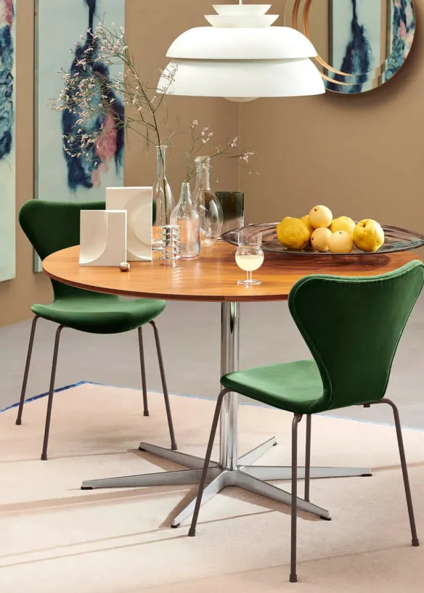 Fritz Hansen 3107 Stol, fuldpolstret velour af Arne Jacobsen> Spisebordsstole