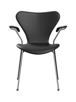 Fritz Hansen 3207 stol m/armlæn, fuldpolstret Essential læder valnød/krom stel af Arne Jacobsen> Spisebordsstole