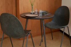Mater Accent cafébord, sirka grå eg fra><noscript><img width=