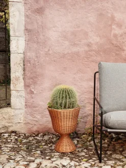 Ferm Living Agnes Plant Stand, low fra> Vaser