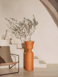Ferm Living Agnes Plant Stand, tall fra> Vaser