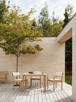 Carl Hansen & Søn AH902 Outdoor Spisebord fra><noscript><img width=
