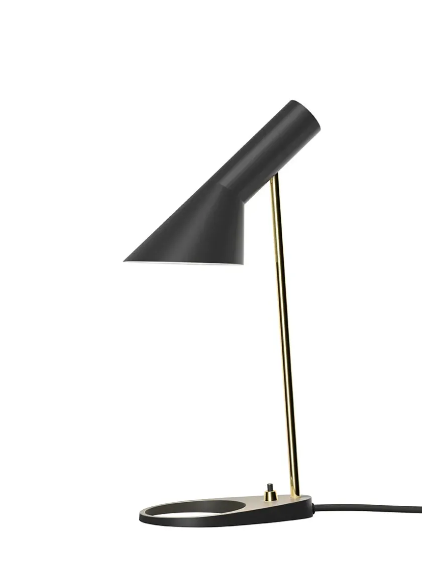 Louis Poulsen AJ Mini Table Lamp, black/brass af Arne Jacobsen> Spots