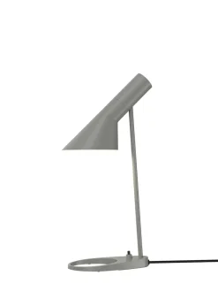 Louis Poulsen AJ Mini Table Lamp, black/brass af Arne Jacobsen><noscript><img width=
