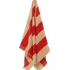Ferm Living Alee Bath Towel, light camel/red fra> Badeværelsestekstiler