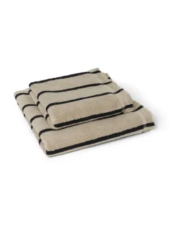 Ferm Living Alee Hand Towel, sand/black fra> Badeværelsestekstiler