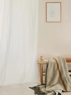 Silkeborg Uldspinderi Alrø Plaid, pine forrest fra><noscript><img width=