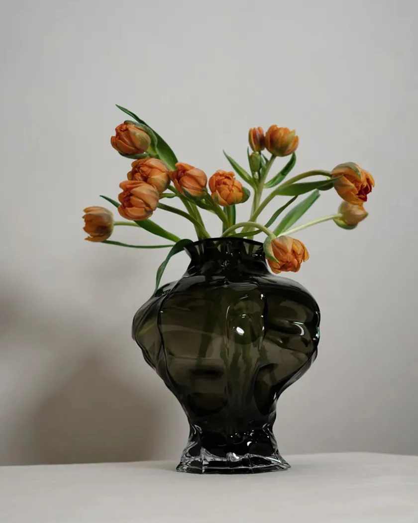 Hein Studio Ammonit Vase, new smoke fra> Vaser