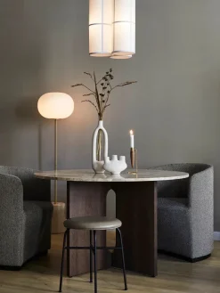 Audo Copenhagen Androgyne Dining Table Ø120 natural oak, sand sten fra><noscript><img width=