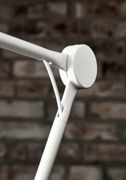 Fritz Hansen AQ01 bordlampe fra><noscript><img width=
