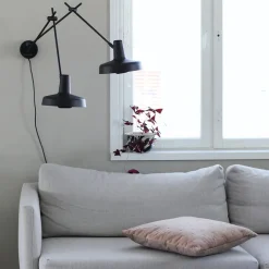 Grupa Arigato 2 væglampe fra><noscript><img width=