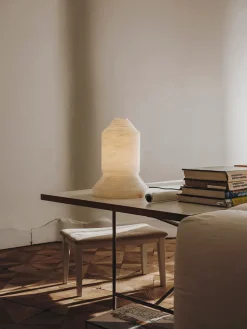 Santa & Cole Babel Bordlampe fra Santa and Cole> Spots