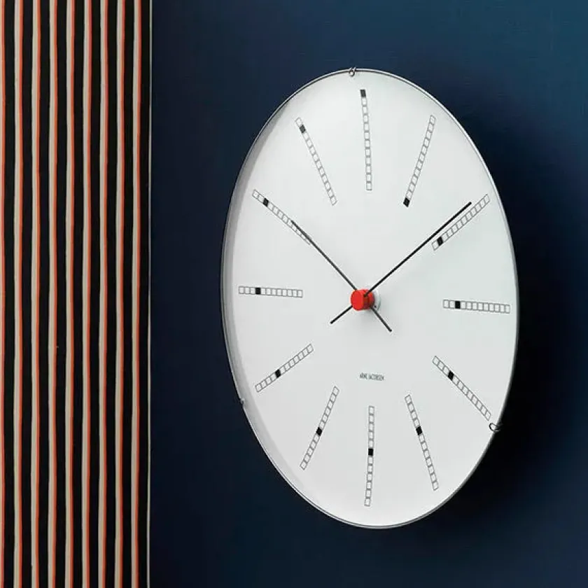 Arne Jacobsen Clocks Bankers club vægur af Arne Jacobsen (Ø: 29)> Gaver Til Ham|Vægure