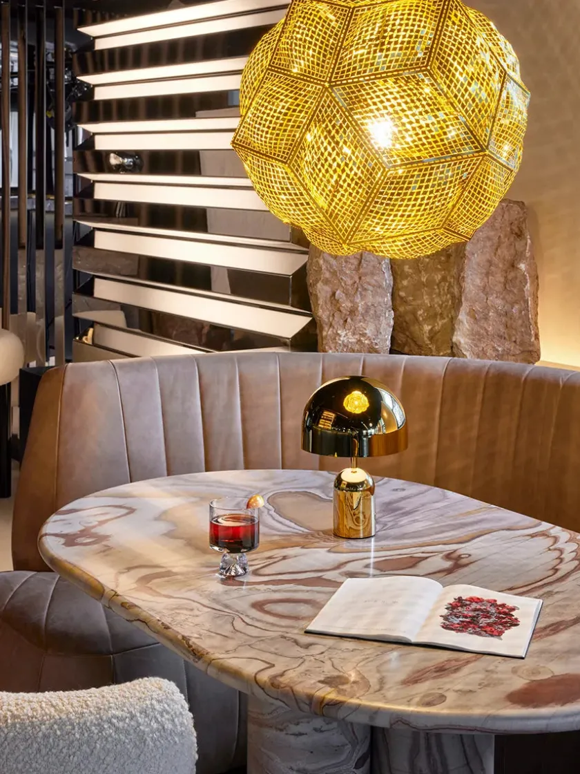 Tom Dixon Bell Portable Bordlampe, indigo fra> Portable Lamper|Spots
