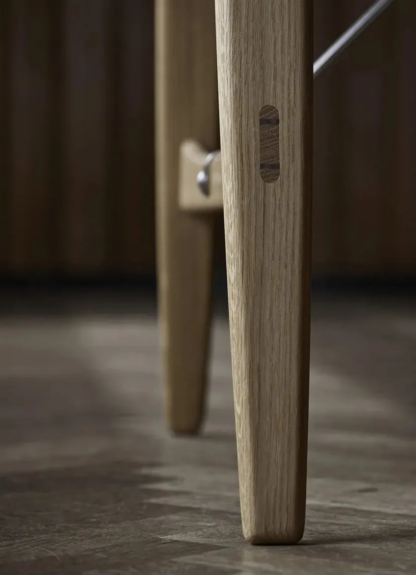 Carl Hansen & Søn BM1160 Jagtbordet, 210 x 95 cm af Børge Mogensen> Spiseborde