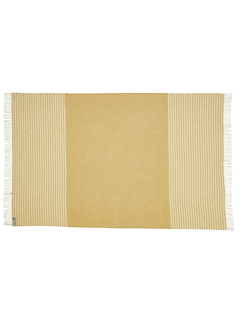 Silkeborg Uldspinderi Bogø Plaid, sunflower yellow fra> Puder Og Plaider