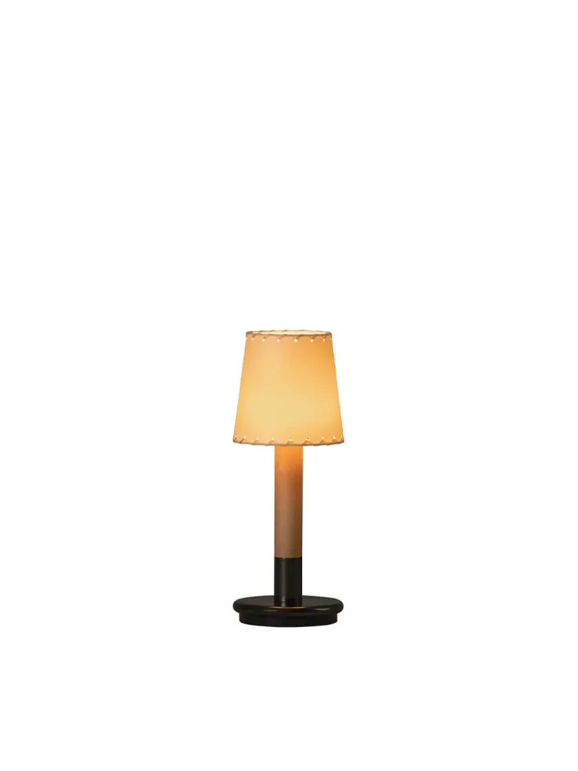 Santa & Cole Básica M1 Bordlampe fra Santa and Cole> Spots