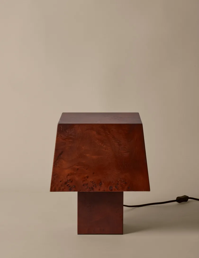 Ferm Living Burl table lampe i Dark Stained Burl fra> Spots
