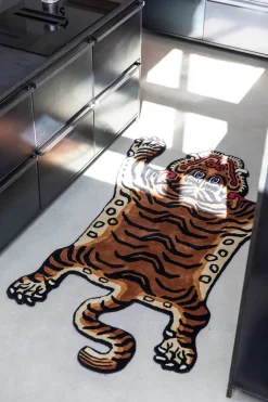 Bongusta Burma Tiger Rug, large fra><noscript><img width=