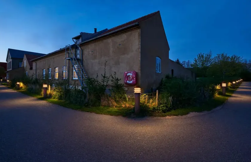Louis Poulsen Bysted Pullert fra> Spots|Udendørslamper