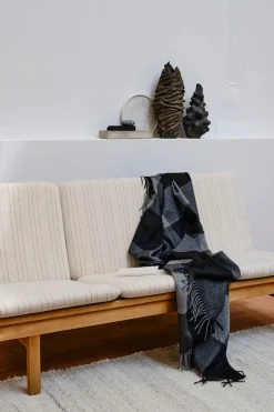 Silkeborg Uldspinderi Caracas Plaid, pine fra><noscript><img width=