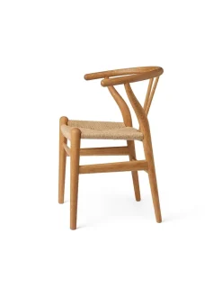 Carl Hansen & Søn CH24 Children's Chair af Hans J. Wegner><noscript><img width=