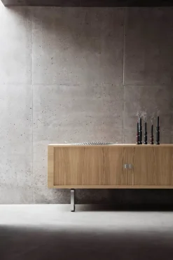 Carl Hansen & Søn CH825 Credenza Skænk af Hans J. Wegner><noscript><img width=