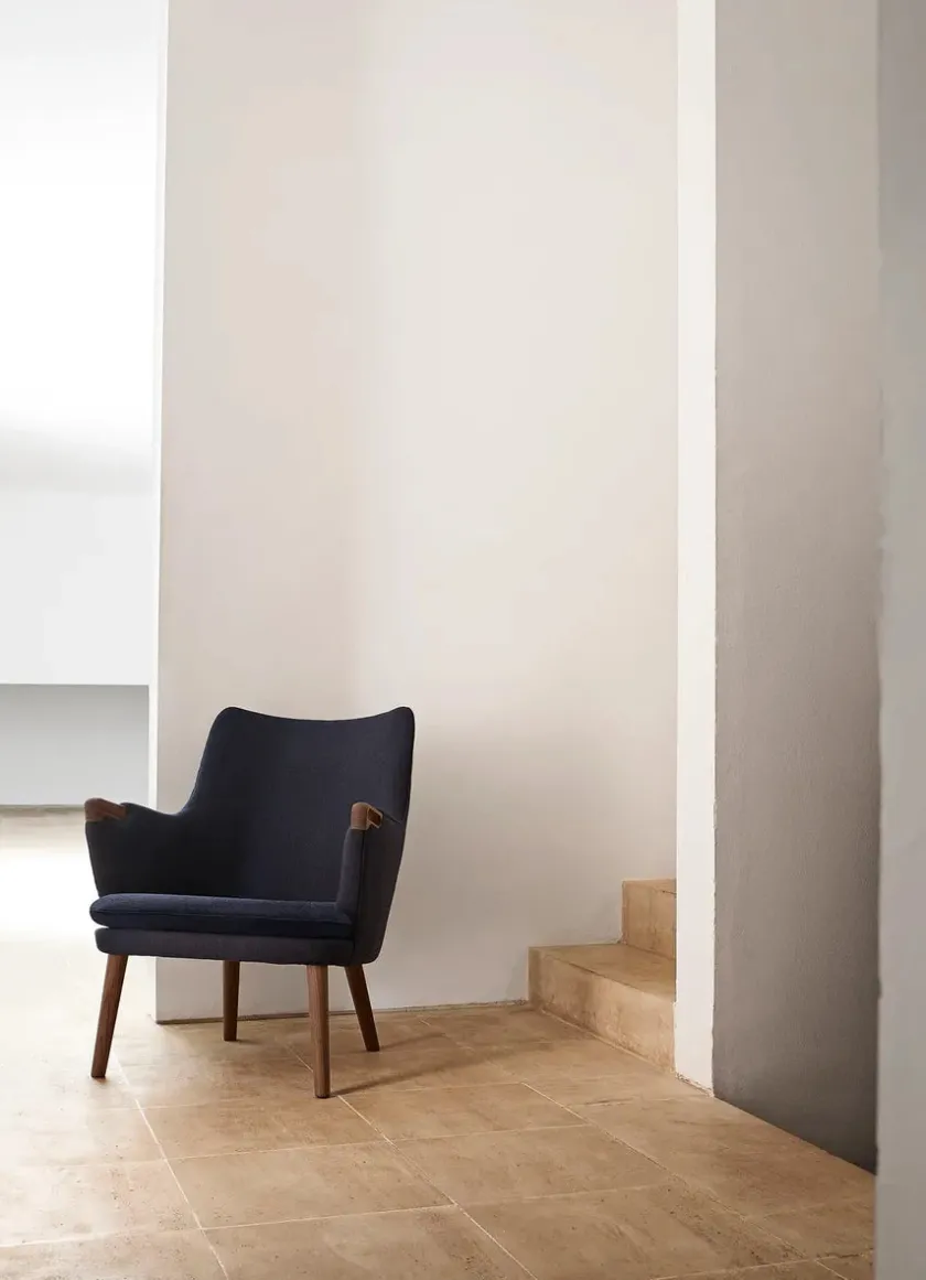 Carl Hansen & Søn CH71 Lænestol af Hans J. Wegner> Loungestole|Lænestole