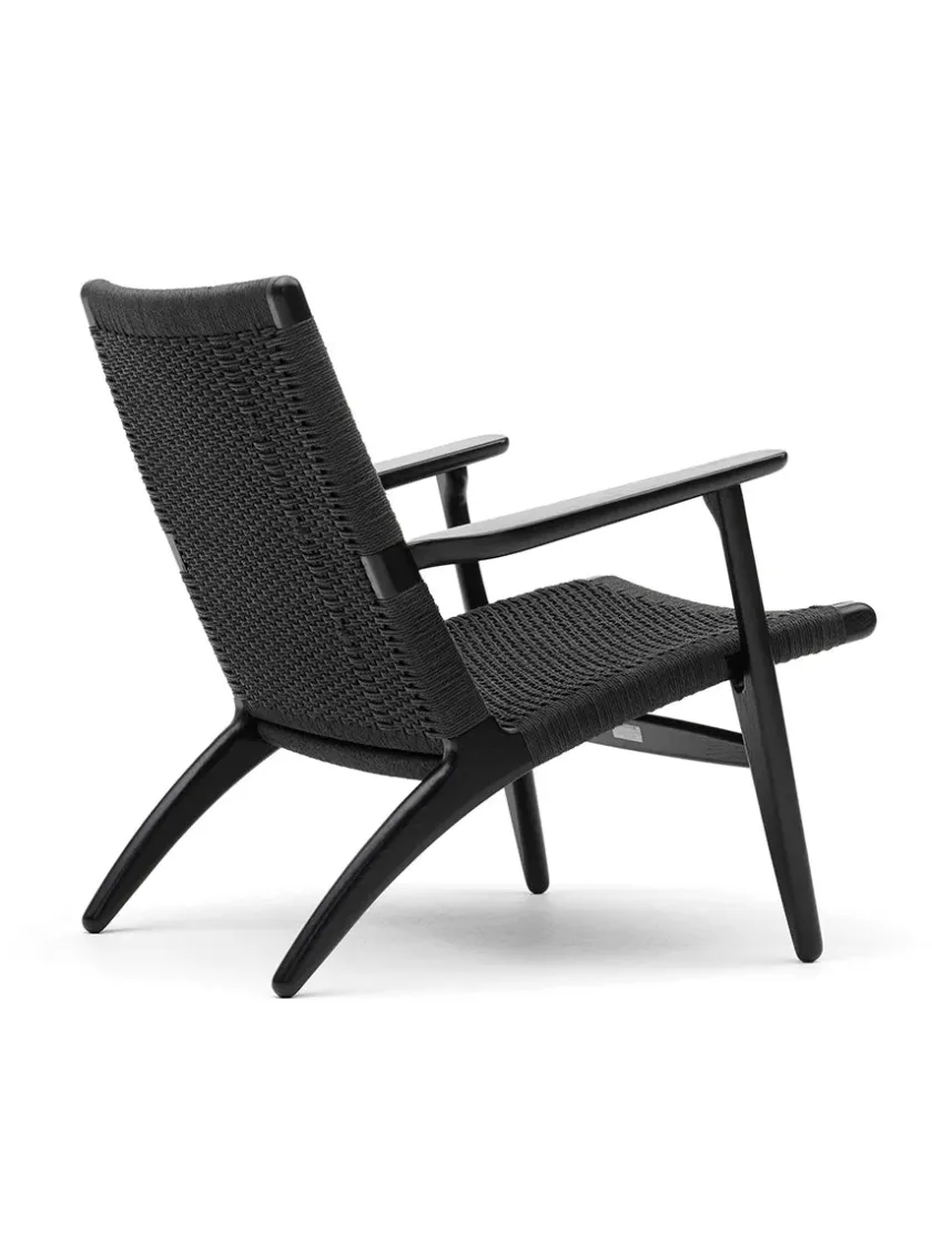 Carl Hansen & Søn CH25 Loungestol, eg olie af Hans J. Wegner> Loungestole|Lænestole