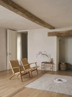 Carl Hansen & Søn CH25 Loungestol, eg sæbe af Hans J. Wegner><noscript><img width=