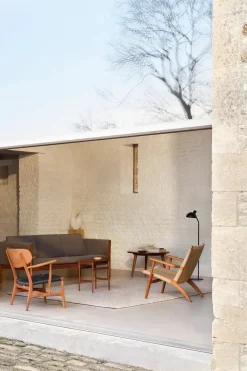 Carl Hansen & Søn CH25 Loungestol, eg sortmalet med naturflet af Hans J. Wegner><noscript><img width=