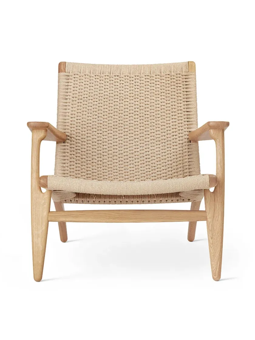 Carl Hansen & Søn CH25 Loungestol, eg sortmalet med naturflet af Hans J. Wegner> Loungestole|Lænestole