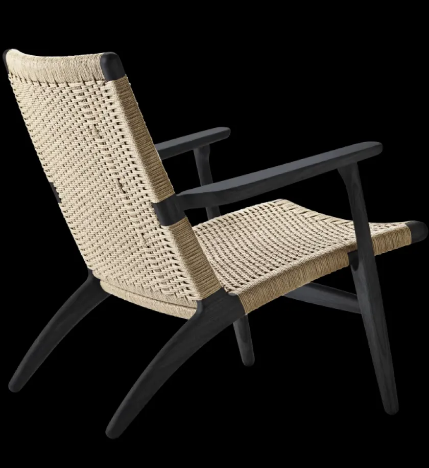 Carl Hansen & Søn CH25 Loungestol, valnød olie af Hans J. Wegner> Lænestole