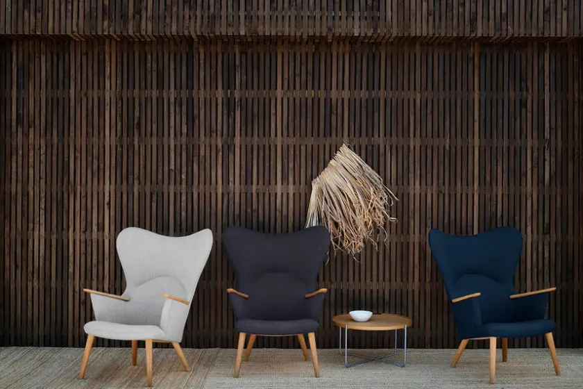 Carl Hansen & Søn CH78 Mama Bear af Hans J. Wegner> Loungestole|Lænestole