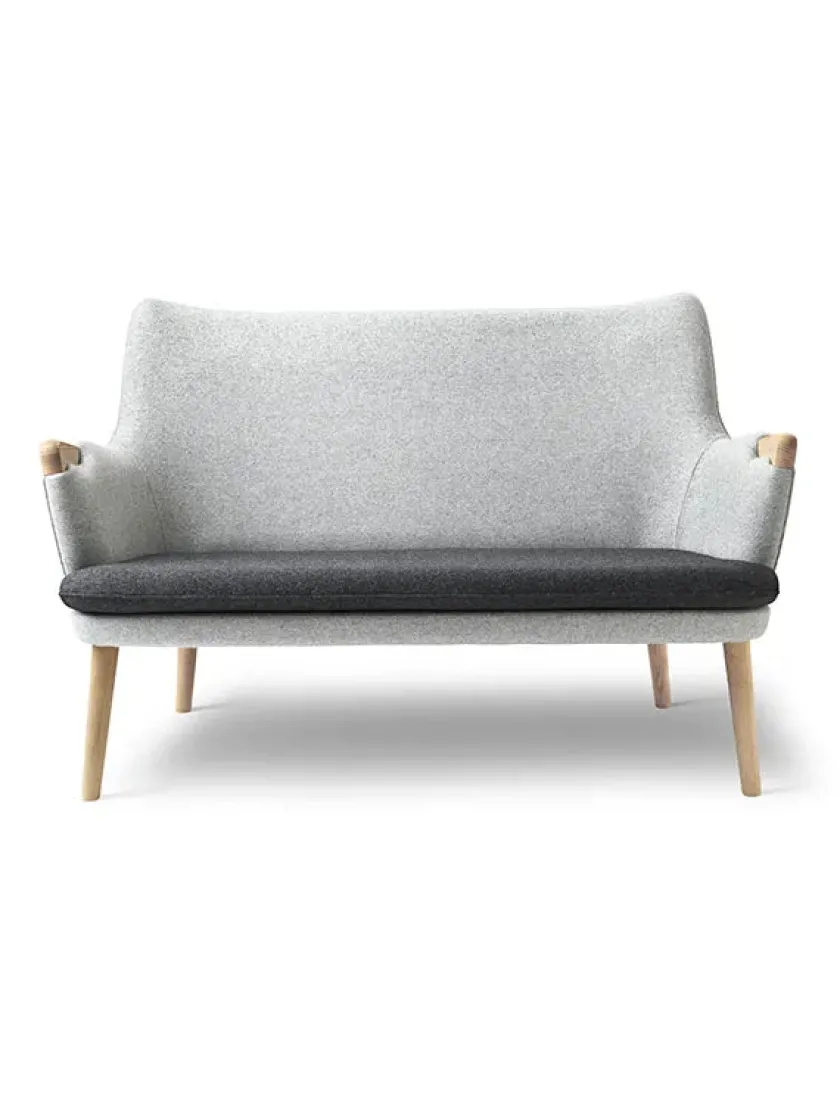 Carl Hansen & Søn CH72 Sofa af Hans J. Wegner> Sofaer